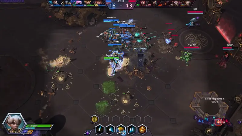 Units visible through fog of war during a teamfight